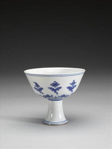 青花八寶紋高足杯