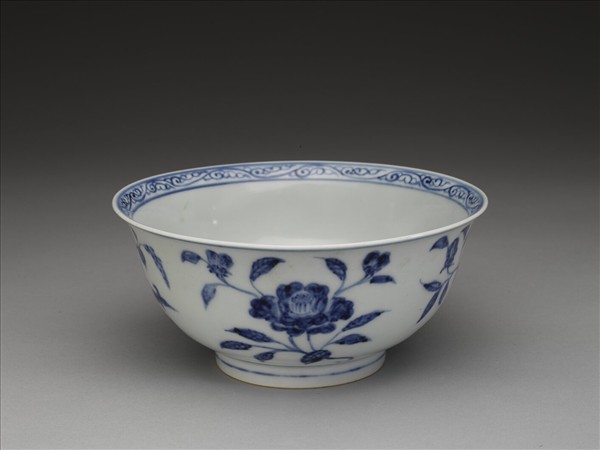 青花花果紋碗