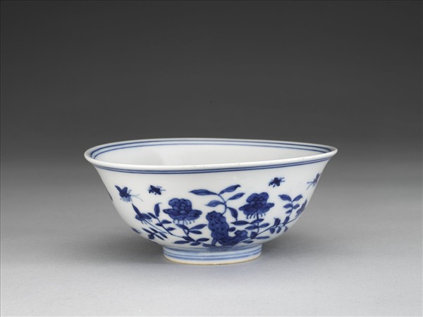 青花花蝶紋碗