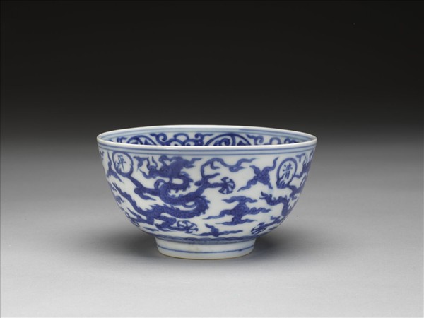 青花雲龍紋萬壽清平碗