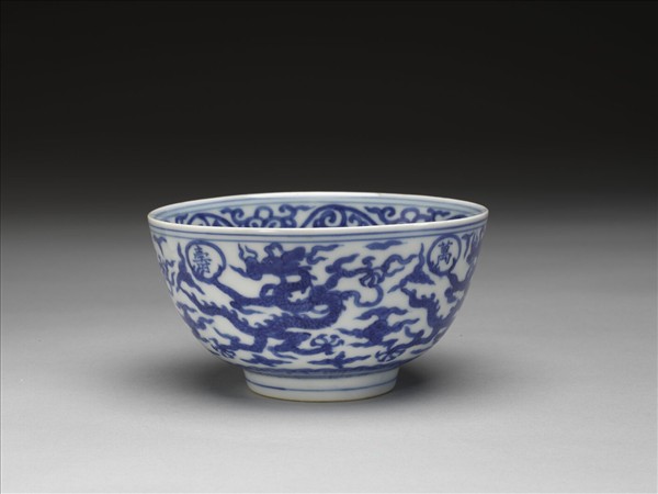 青花雲龍紋萬壽清平碗