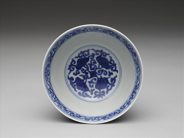 青花雲龍紋萬壽清平碗