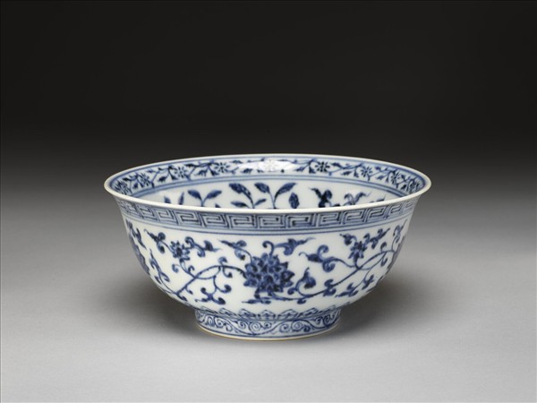 青花四季花卉紋碗