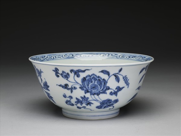 青花花果紋碗
