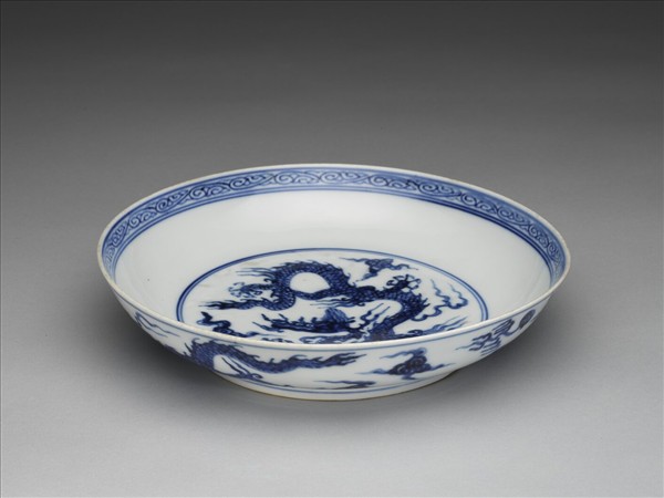 青花雲龍紋盤