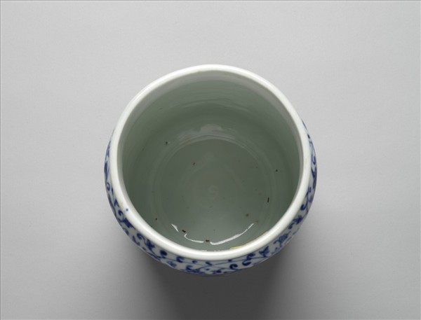 青花幾何花卉紋蓋罐