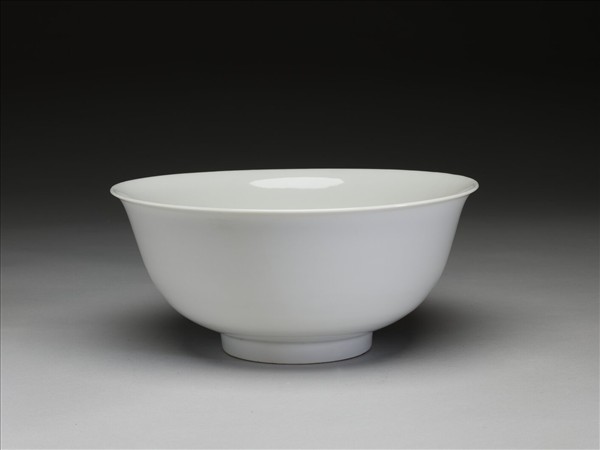 甜白釉碗