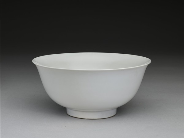 甜白釉碗