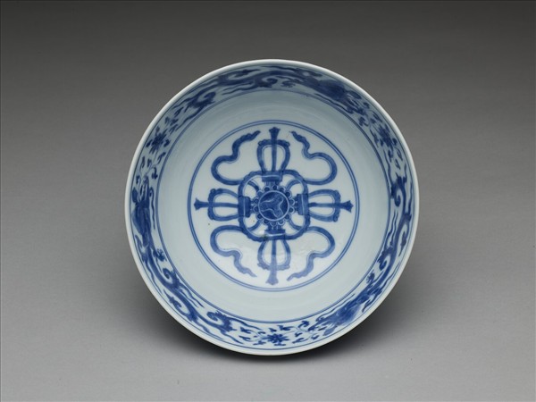 青花夔龍紋碗