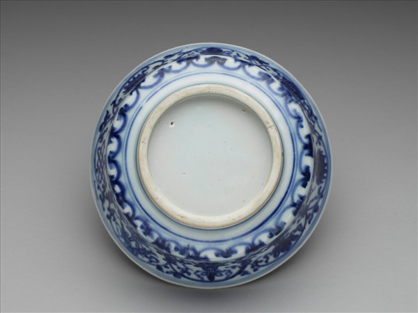 青花番蓮八寶紋蓋碗