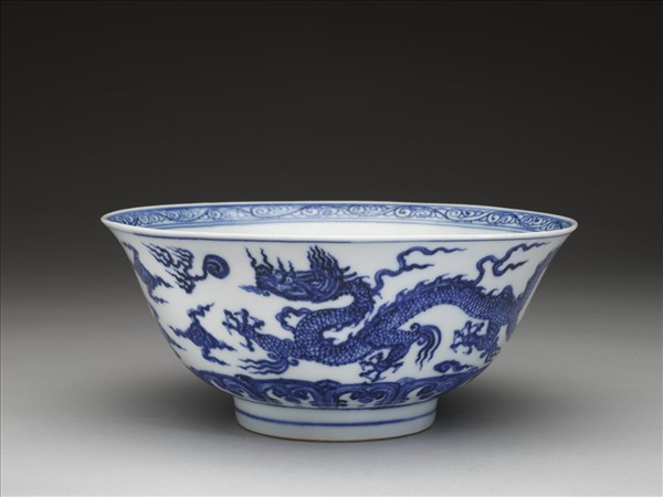 青花雙龍戲珠紋碗