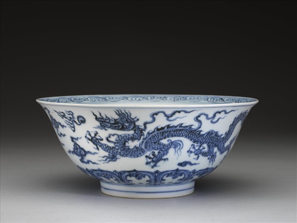 青花雙龍戲珠紋碗
