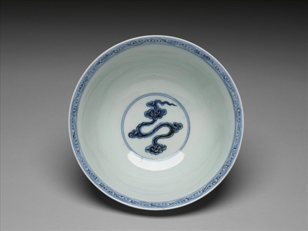 青花雙龍戲珠紋碗