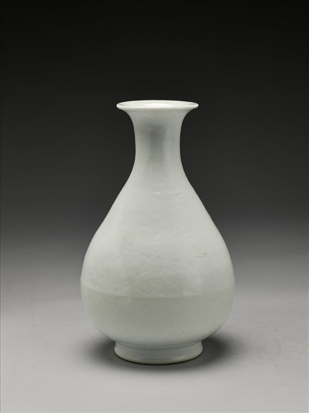 甜白暗花花鳥紋玉壺春瓶