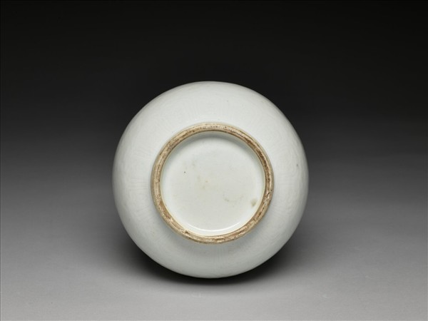 甜白暗花花鳥紋玉壺春瓶