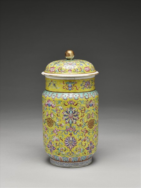 粉彩黃地福壽紋蓋罐