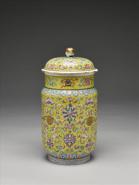 粉彩黃地福壽紋蓋罐