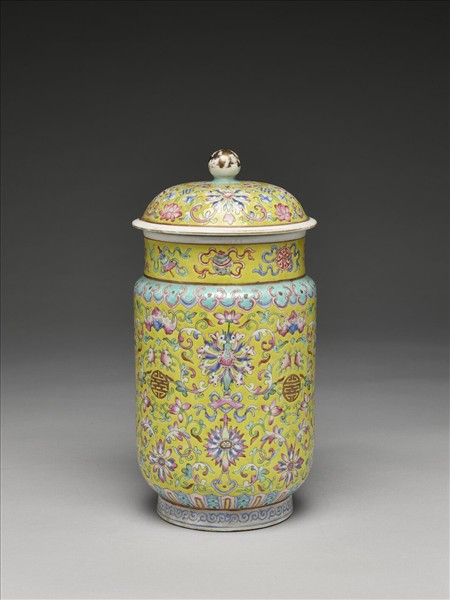 粉彩黃地福壽紋蓋罐