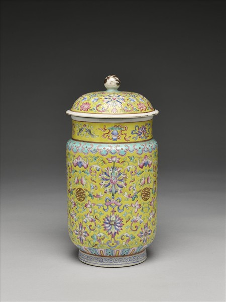 粉彩黃地福壽紋蓋罐