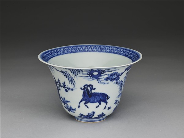 青花三羊開泰圖仰鐘式碗