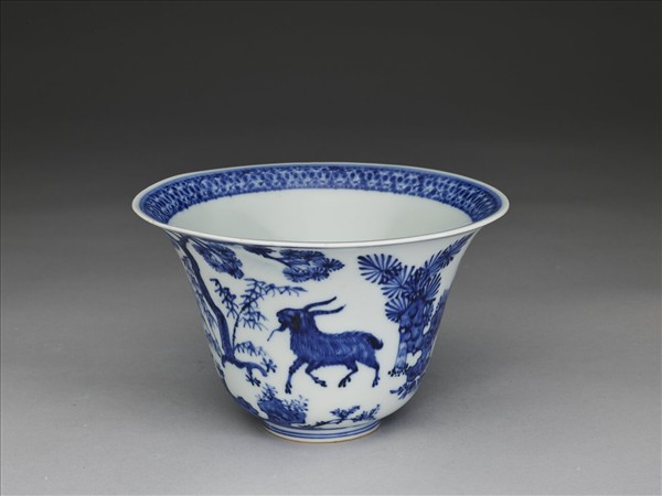 青花三羊開泰圖仰鐘式碗