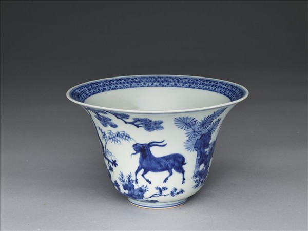 青花三羊開泰圖仰鐘式碗