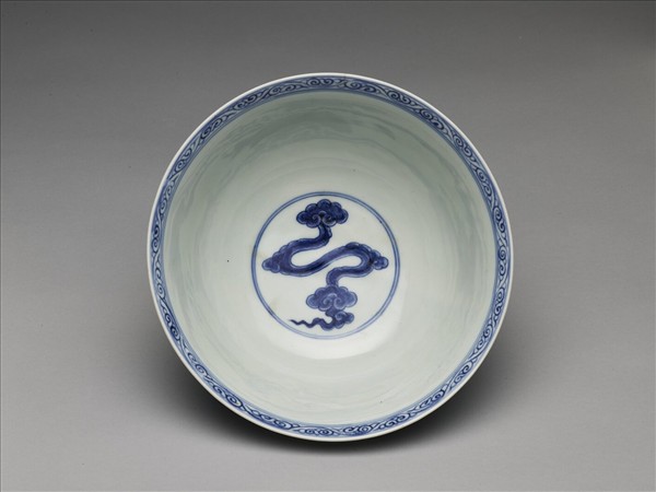 青花雙龍戲珠紋碗