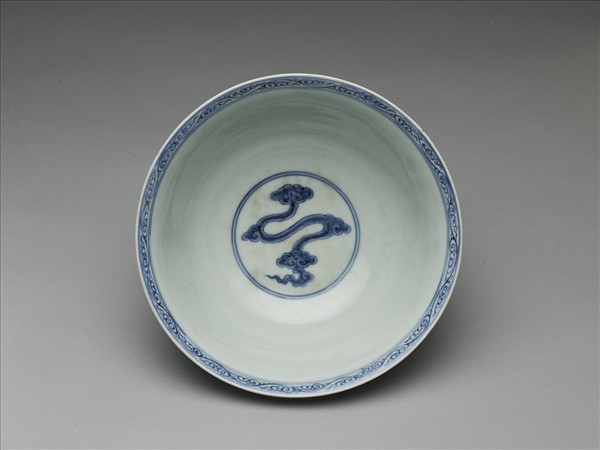 青花雙龍戲珠紋碗