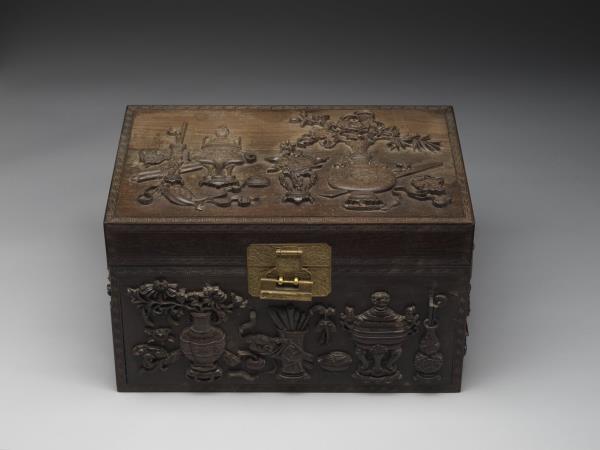 紫檀博古圖長方匣