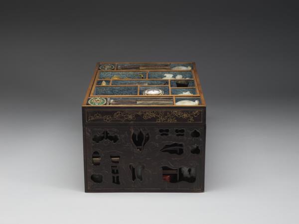 紫檀博古圖長方匣