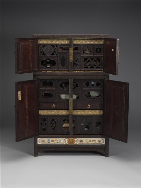 紫檀嵌彩瓷博古圖櫃