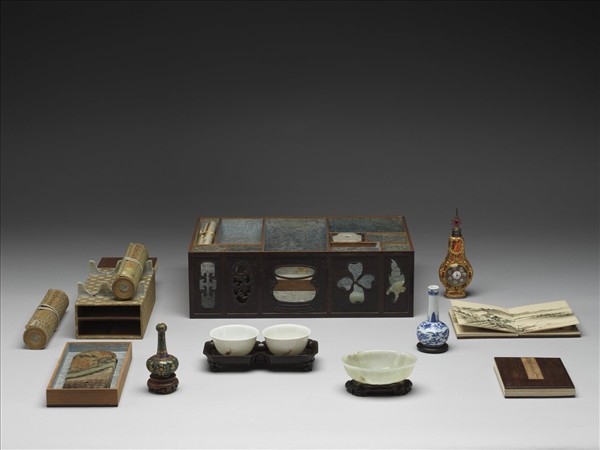 紫檀嵌彩瓷博古圖櫃