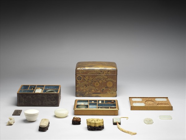 松竹龜鶴蒔繪箱