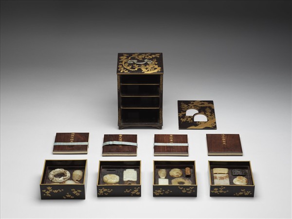 梅蒔繪四層提盒