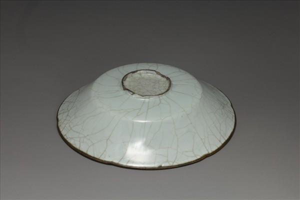 官窯 青瓷葵口盤