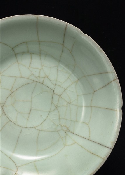 官窯 青瓷葵口盤