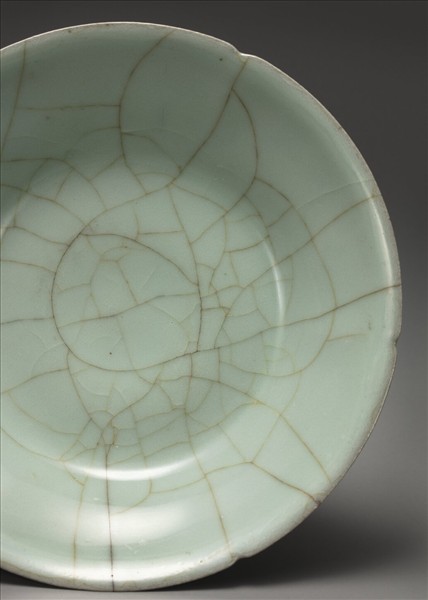 官窯 青瓷葵口盤