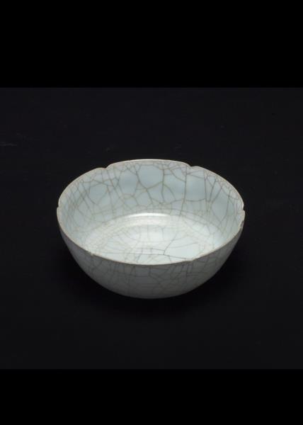 官窯 青瓷葵口洗