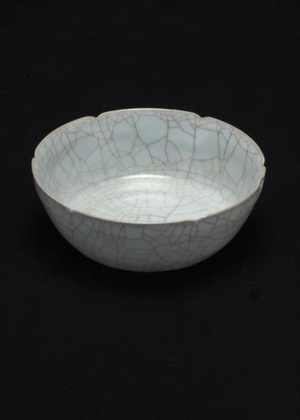 官窯 青瓷葵口洗