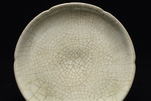 哥窯 青瓷葵口碟