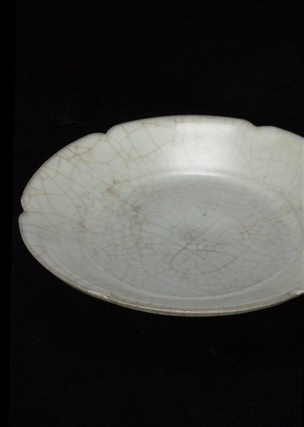 官窯 青瓷葵口碟