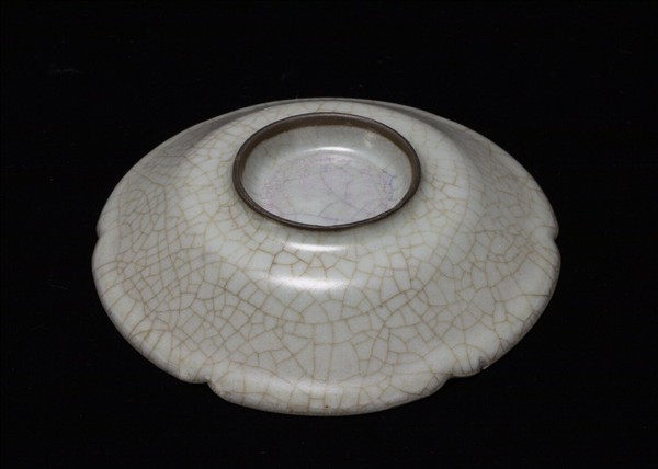 官窯 青瓷葵口碟