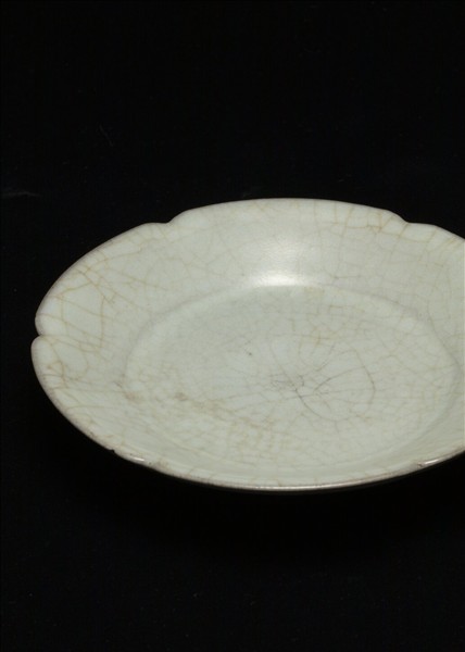 官窯 青瓷葵口碟