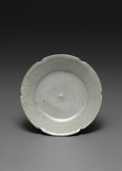 官窯 青瓷葵口碟