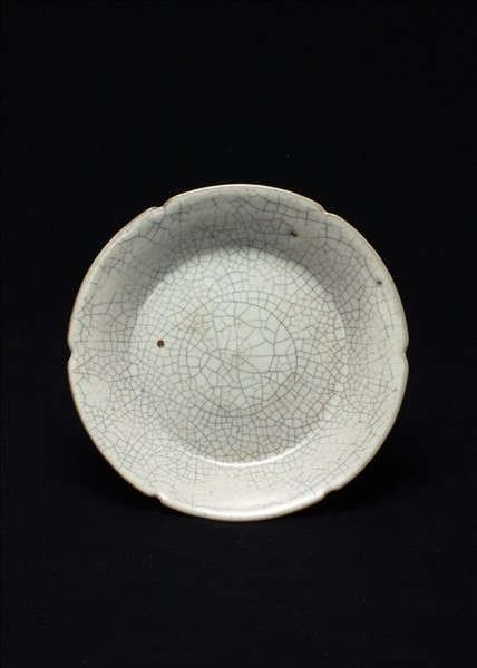 哥窯青瓷葵口盤- 故宮