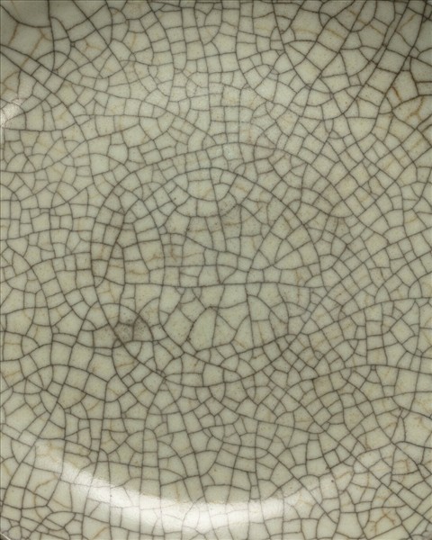 哥窯青瓷葵口盤