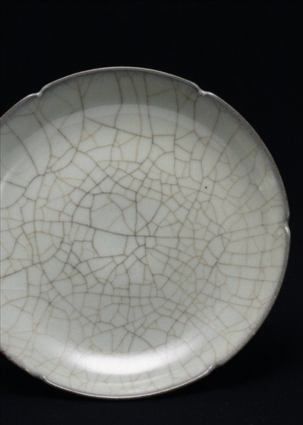 官窯 青瓷葵口碟