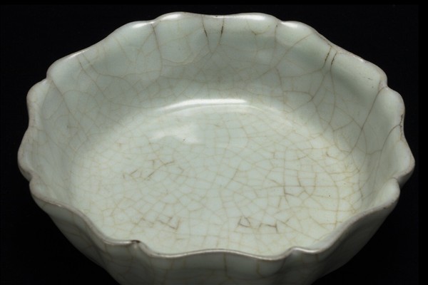 官窯 青瓷花式洗