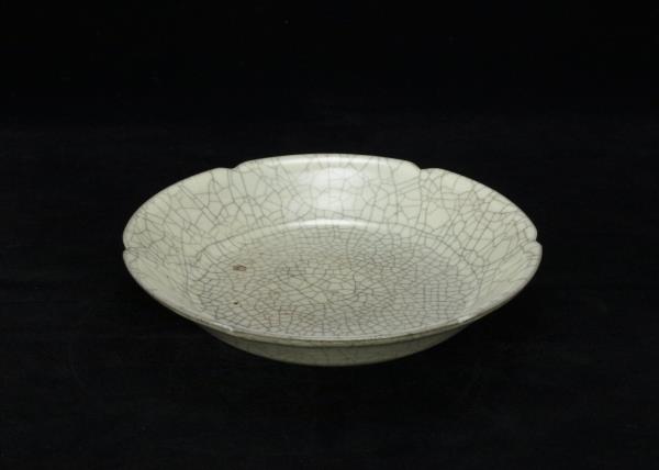 哥窯 青瓷葵口盤