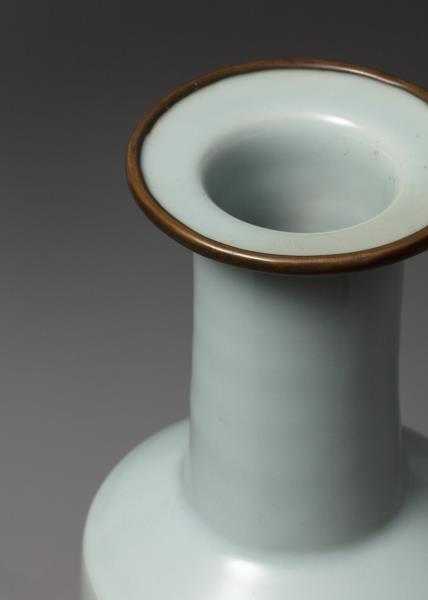 龍泉窯 青瓷紙槌瓶